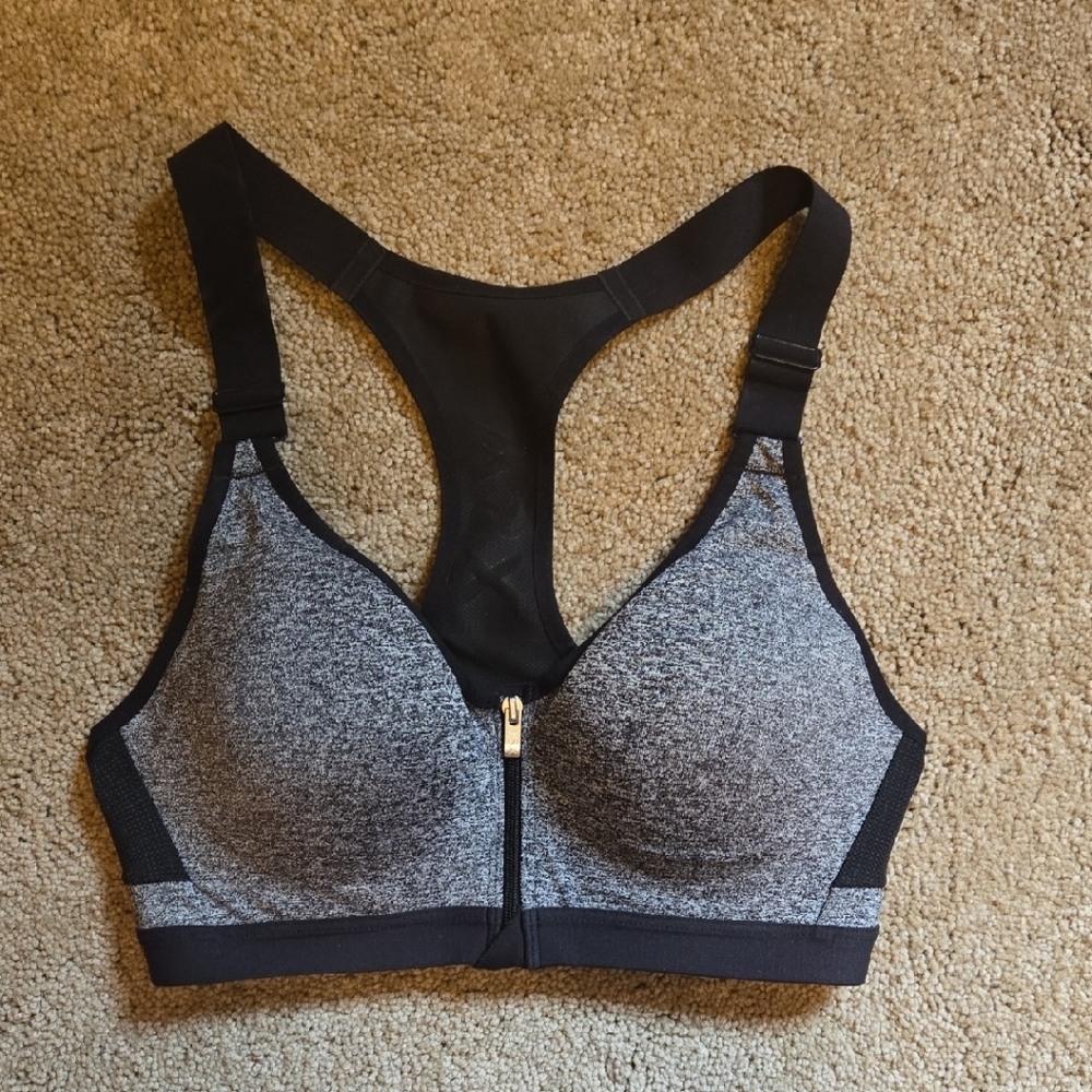 Black and Gray Women's Sports Bra